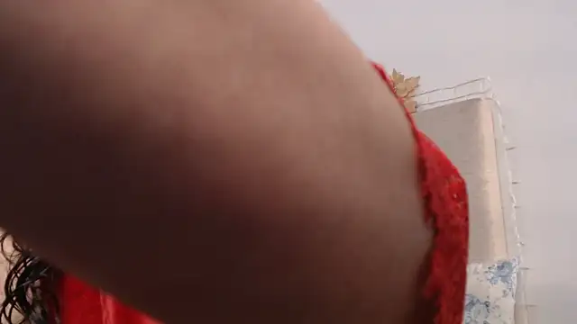 Snapshot of adelen_smith chatting on 10-13-25, 05:13 adelen smith online show from 10-13-25, 05:13