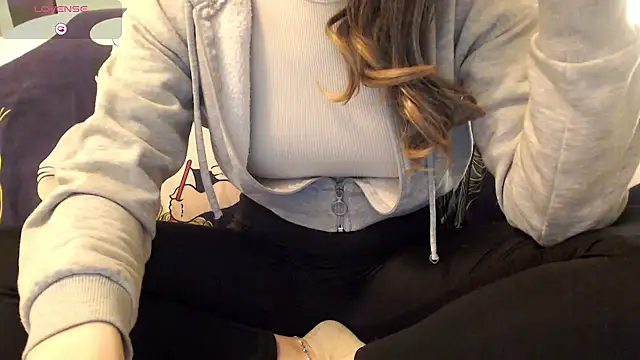 Snapshot of BestOfTheSexy chatting on 10-04-25, 11:36 BestOfTheSexy online show from 10-04-25, 11:36