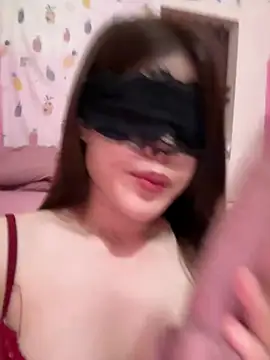 Snapshot of ZinzinLy chatting on 03-15-26, 04:35 ZinzinLy online show from 03-15-26, 04:35