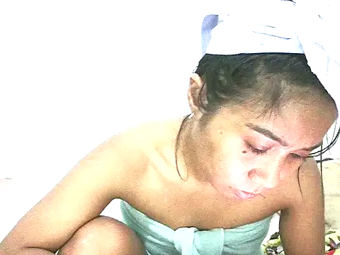 cutielhon online show from 10-13-25, 05:51