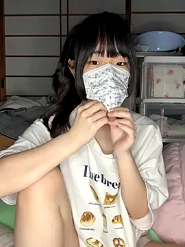 Snapshot of xx_Ojou_xx chatting on 11-11-25, 05:13 xx Ojou xx online show from 11-11-25, 05:13