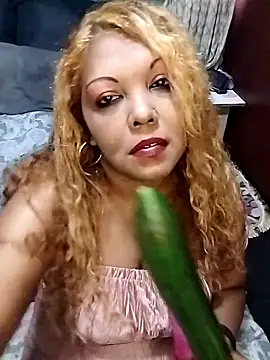 hemilynthomas2467 online show from 12-21-25, 07:15