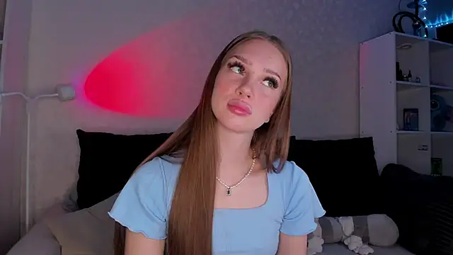 Snapshot of AliceLababy_ chatting on 11-09-25, 03:16 AliceLababy online show from 11-09-25, 03:16