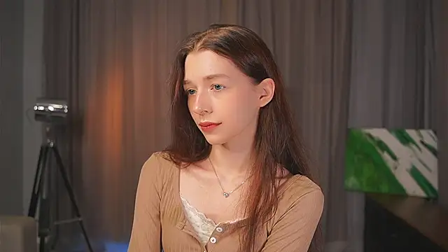 Snapshot of RoxieBolich chatting on 09-18-25, 01:35 RoxieBolich online show from 09-18-25, 01:35