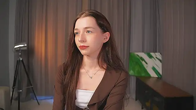 Snapshot of RoxieBolich chatting on 09-20-25, 01:34 RoxieBolich online show from 09-20-25, 01:34