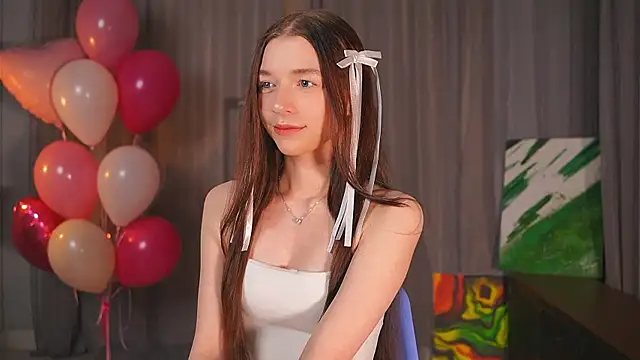 Snapshot of RoxieBolich chatting on 10-09-25, 01:42 RoxieBolich online show from 10-09-25, 01:42