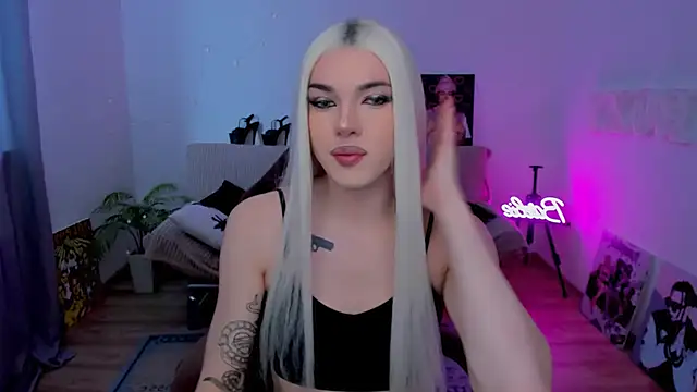 YourTrixie online show from 02-10-26, 05:44