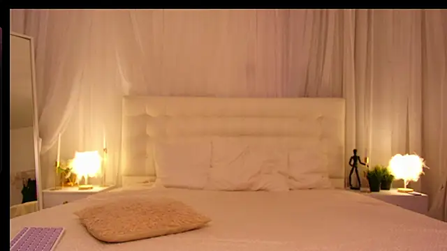 Lilit 1Love online show from 09-19-25, 04:29