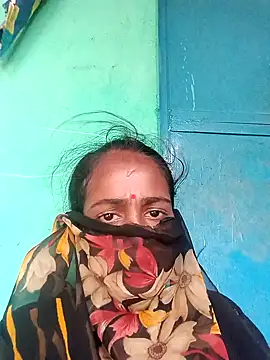 Snapshot of Maya_cut chatting on 09-17-25, 03:41 Maya cut online show from 09-17-25, 03:41