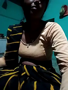 Snapshot of Maya_cut chatting on 10-03-25, 02:14 Maya cut online show from 10-03-25, 02:14