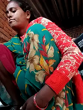 Snapshot of Maya_cut chatting on 11-14-25, 03:16 Maya cut online show from 11-14-25, 03:16