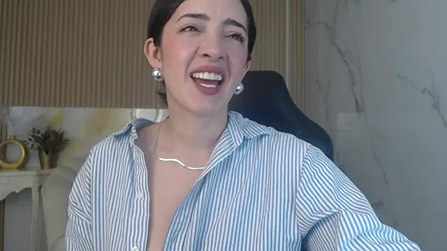 sara lopez s online show from 05-08-26, 02:00