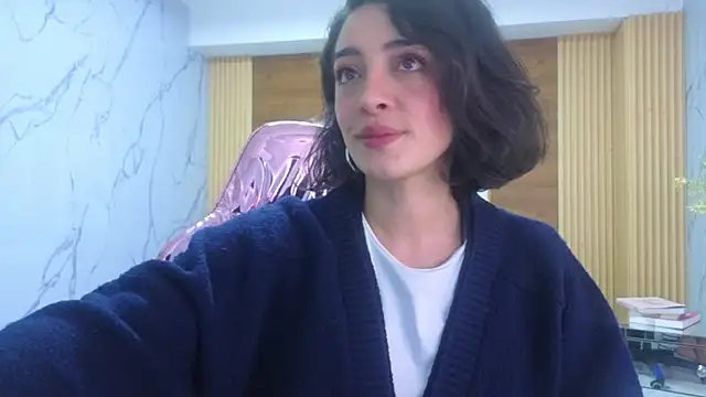 sara lopez s online show from 05-10-26, 01:16
