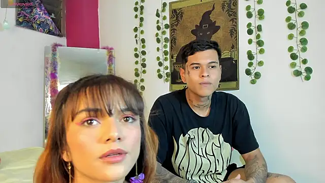 Snapshot of rosse_dredd chatting on 09-22-25, 12:01 rosse dredd online show from 09-22-25, 12:01