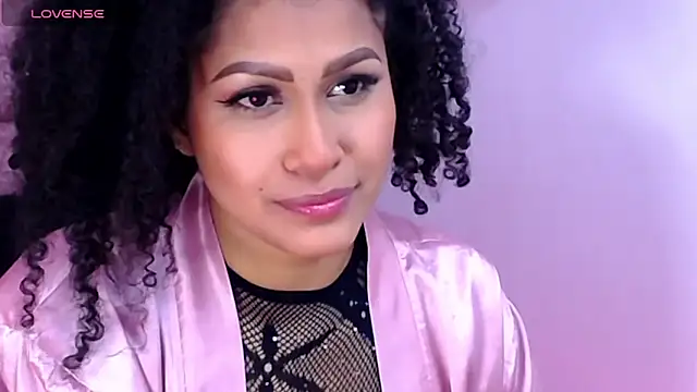 Snapshot of AYSHA_WATSON chatting on 10-17-25, 01:03 AYSHA WATSON online show from 10-17-25, 01:03