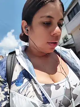 Snapshot of GabyMontenegro chatting on 04-20-26, 03:15 GabyMontenegro online show from 04-20-26, 03:15