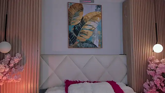 Mila Hank  online show from 05-02-26, 12:10
