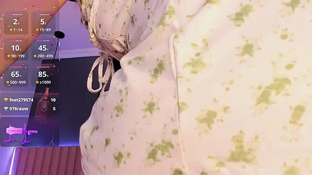 Annie  2 online show from 03-27-26, 08:26