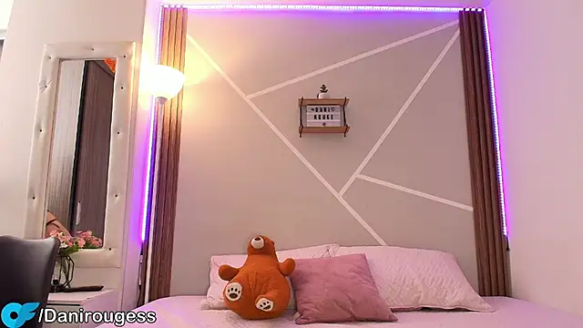 Little ginger online show from 09-19-25, 12:50