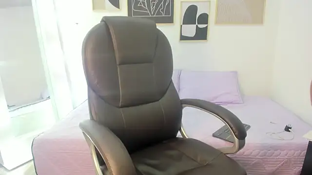 koraline 333 online show from 10-16-25, 10:22