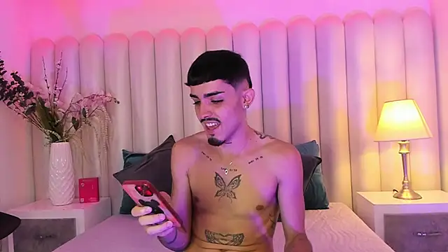 NikoStone  online show from 10-30-25, 04:47