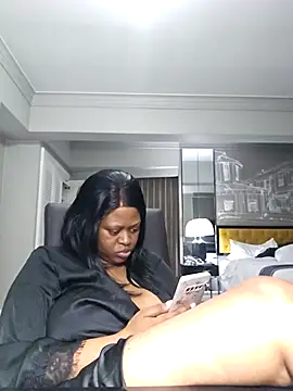 Snapshot of trickyOne chatting on 09-26-25, 08:57 trickyOne online show from 09-26-25, 08:57