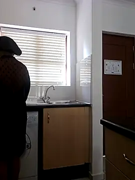 Snapshot of trickyOne chatting on 10-27-25, 12:20 trickyOne online show from 10-27-25, 12:20