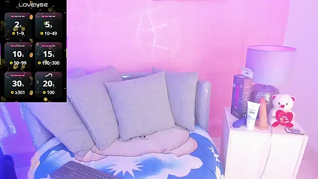 Snapshot of angelica_cute12 chatting on 10-09-25, 06:50 angelica cute12 online show from 10-09-25, 06:50