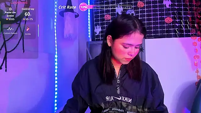 Snapshot of Sofia_villareal chatting on 10-26-25, 12:44 Sofia villareal online show from 10-26-25, 12:44