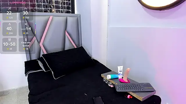 Snapshot of Sofia_villareal chatting on 11-17-25, 12:22 Sofia villareal online show from 11-17-25, 12:22