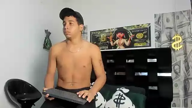 Big Femboy02 online show from 09-30-25, 01:49
