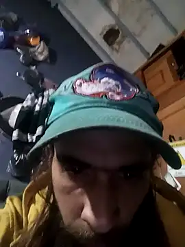 hairy mannn online show from 11-15-25, 01:07