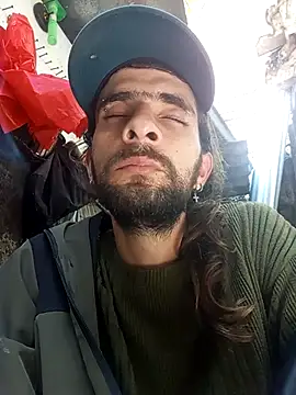 hairy mannn online show from 12-20-25, 04:25