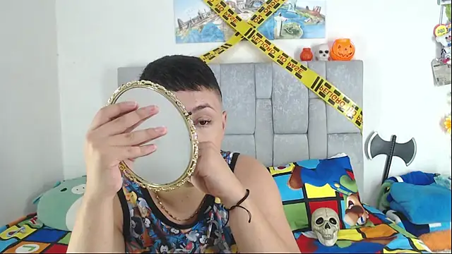 christopher Hot online show from 10-21-25, 12:44