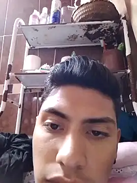 aispuro8505 online show from 10-04-25, 06:11