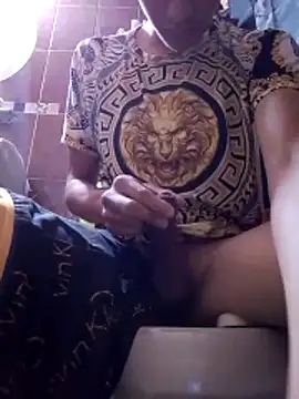 aispuro8505 online show from 10-28-25, 09:50