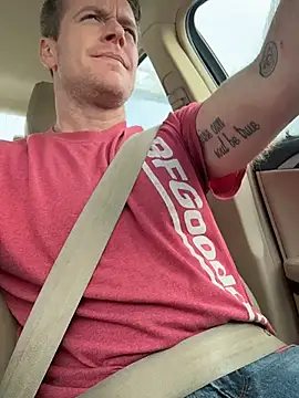 Snapshot of DILFiGuess11 chatting on 02-17-26, 09:32 DILFiGuess11 online show from 02-17-26, 09:32