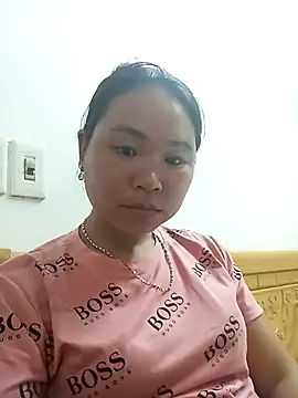 Snapshot of may-squirl chatting on 09-22-25, 06:26 may-squirl online show from 09-22-25, 06:26