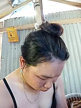 Snapshot of may-squirl chatting on 09-23-25, 08:39 may-squirl online show from 09-23-25, 08:39