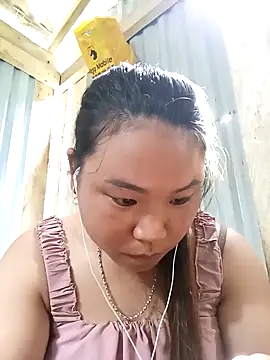 Snapshot of may-squirl chatting on 09-27-25, 04:28 may-squirl online show from 09-27-25, 04:28