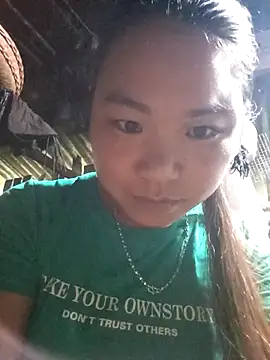 Snapshot of may-squirl chatting on 09-30-25, 06:07 may-squirl online show from 09-30-25, 06:07