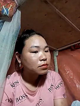 Snapshot of may-squirl chatting on 10-14-25, 11:44 may-squirl online show from 10-14-25, 11:44