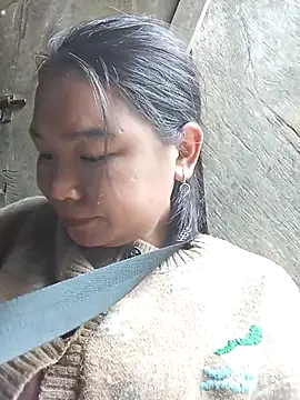 Snapshot of may-squirl chatting on 10-16-25, 12:55 may-squirl online show from 10-16-25, 12:55