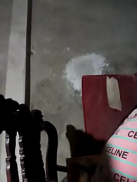 Snapshot of may-squirl chatting on 10-22-25, 03:23 may-squirl online show from 10-22-25, 03:23