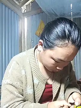 Snapshot of may-squirl chatting on 11-02-25, 05:54 may-squirl online show from 11-02-25, 05:54