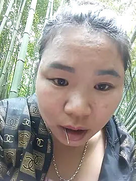 Snapshot of may-squirl chatting on 11-21-25, 05:17 may-squirl online show from 11-21-25, 05:17