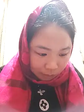 Snapshot of may-squirl chatting on 11-22-25, 11:09 may-squirl online show from 11-22-25, 11:09