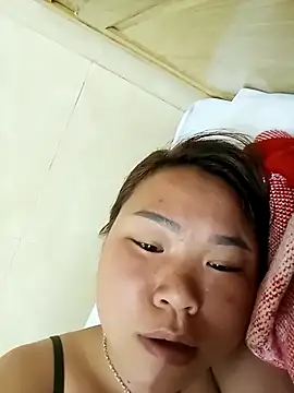 Snapshot of may-squirl chatting on 12-02-25, 12:38 may-squirl online show from 12-02-25, 12:38