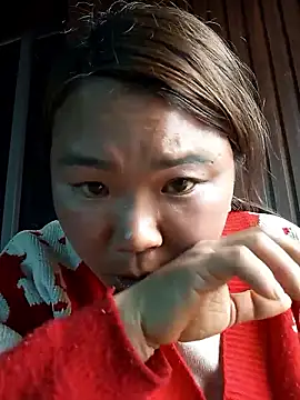 Snapshot of may-squirl chatting on 02-03-26, 06:40 may-squirl online show from 02-03-26, 06:40