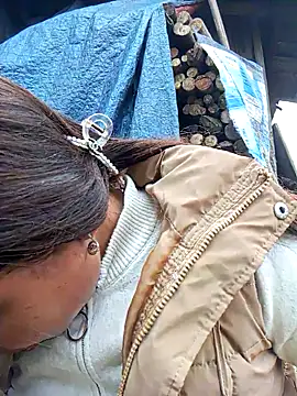 Snapshot of may-squirl chatting on 02-15-26, 07:51 may-squirl online show from 02-15-26, 07:51